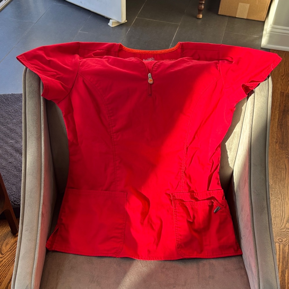 Code Happy Red Scrub Top small - Picture 4 of 5